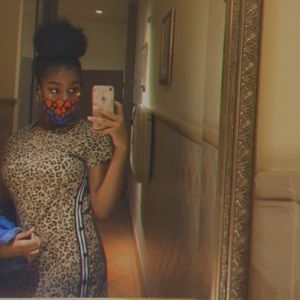 Meet your Posher, Chariese